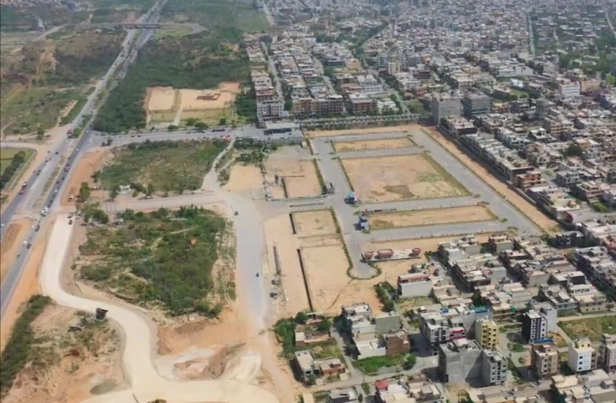 V9 Mall & Residency | Bahria Lifestyle